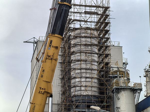 181744970088209153.jpg 新塔體吊裝到位一.jpg