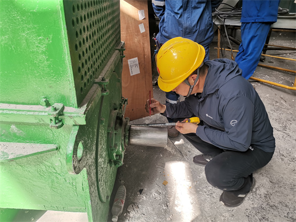 191745060488169741.jpg 4月18日,1號(hào)送風(fēng)機(jī)改造施工中.jpg