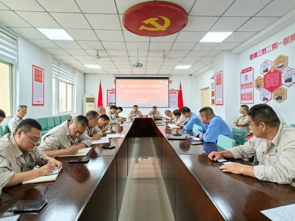 011751336106147873.jpg 深入貫徹中央八項規定精神學習教育圖片.jpg